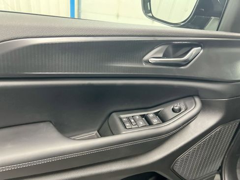 New 2025 Jeep Grand Cherokee Altitude image 21