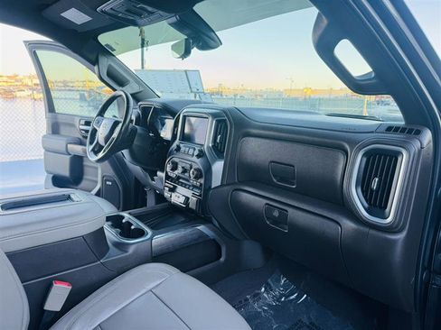 Used 2020 Chevrolet Silverado 2500 LTZ w/ LTZ Texas Edition image 16