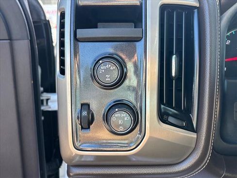 Certified 2017 GMC Sierra 1500 Denali AWD/4WD image 18