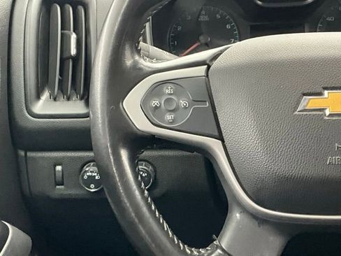 Used 2021 Chevrolet Colorado LT AWD/4WD image 17
