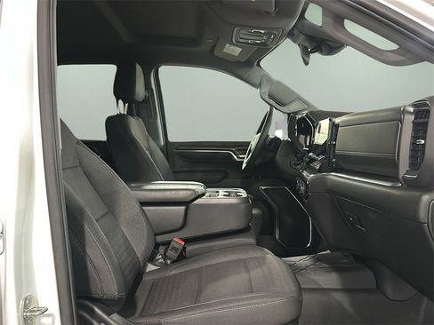 Used 2023 Chevrolet Silverado 1500 RST w/ Z71 Off-Road Package image 21