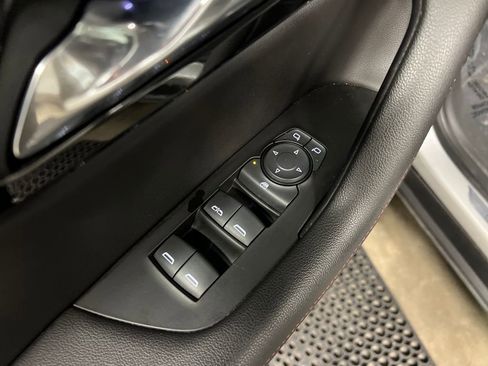 Used 2021 Chevrolet Blazer RS image 15