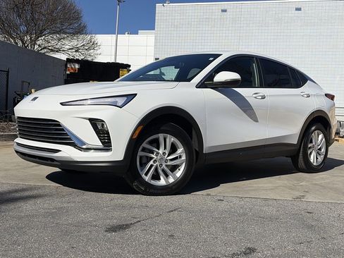 Used 2025 Buick Envista Preferred image 1