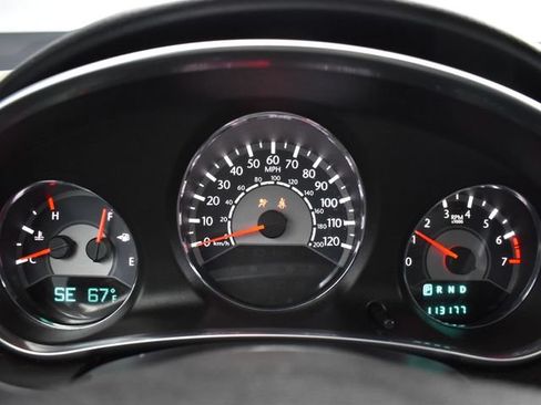 Used 2013 Chrysler 200 Touring FWD image 13