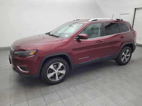 Used 2019 Jeep Cherokee Limited AWD/4WD image 2