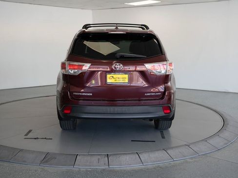 Used 2015 Toyota Highlander Limited Platinum AWD/4WD image 6