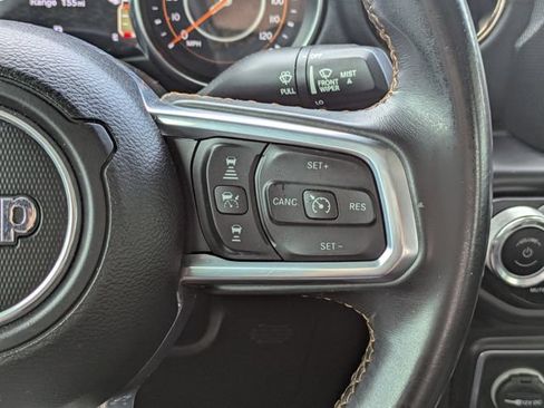 Used 2021 Jeep Gladiator Overland AWD/4WD image 22