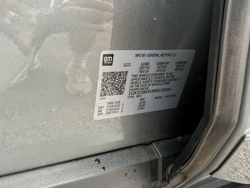 Used 2024 GMC Yukon SLT RWD image 28