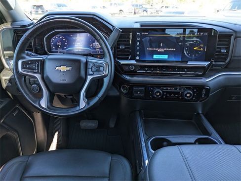 Used 2024 Chevrolet Silverado 3500 LTZ w/ LTZ Plus Package image 16