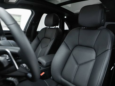 New 2026 Porsche Macan S AWD/4WD image 5