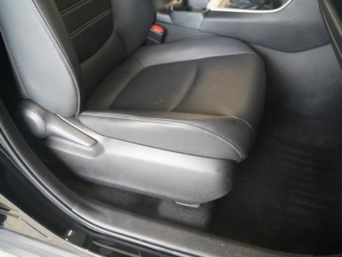 Used 2021 Toyota RAV4 XLE Premium AWD/4WD image 29