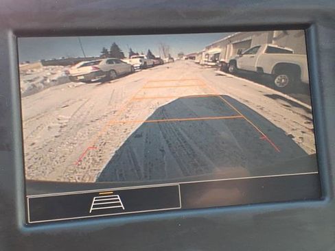 Used 2023 Chevrolet Equinox LT image 25