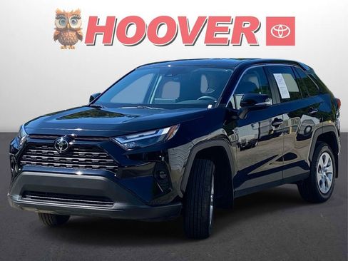Used 2025 Toyota RAV4 LE FWD image 8
