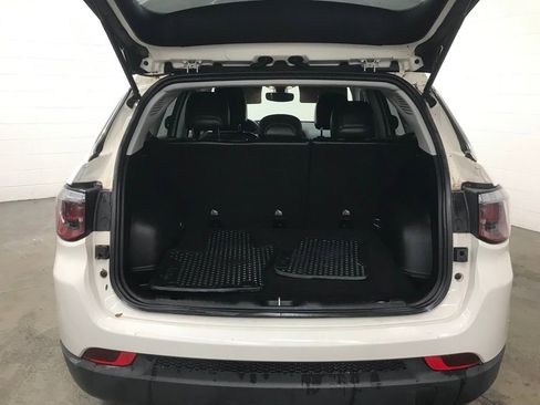 Used 2018 Jeep Compass Latitude w/ Cold Weather Group image 29