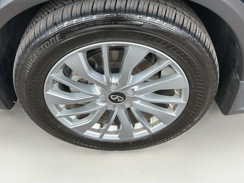 Used 2024 INFINITI QX50 Luxe AWD/4WD image 11
