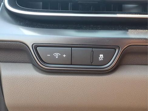 Used 2026 Kia Carnival FWD image 14