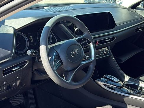 Used 2023 Hyundai Sonata SEL w/ Cargo Package image 4
