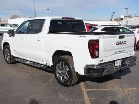 New 2026 GMC Sierra 1500 SLE w/ Preferred Package image 11