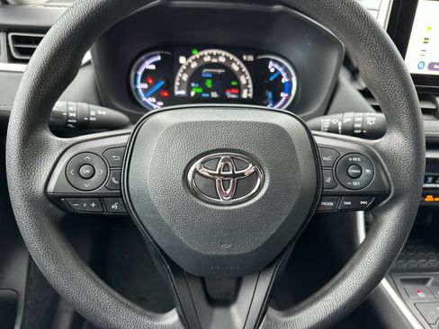 Used 2023 Toyota RAV4 AWD Hybrid image 23