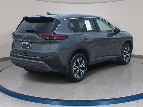 Used 2023 Nissan Rogue SV FWD image 5