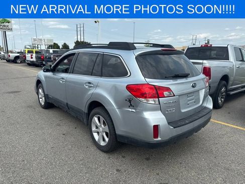 Used 2013 Subaru Outback 2.5i Premium w/ All-Weather Pkg AWD/4WD image 6