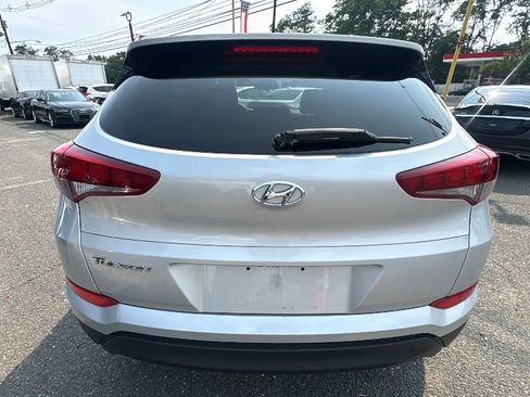 Used 2016 Hyundai Tucson SE w/ Option Group 02 FWD image 6