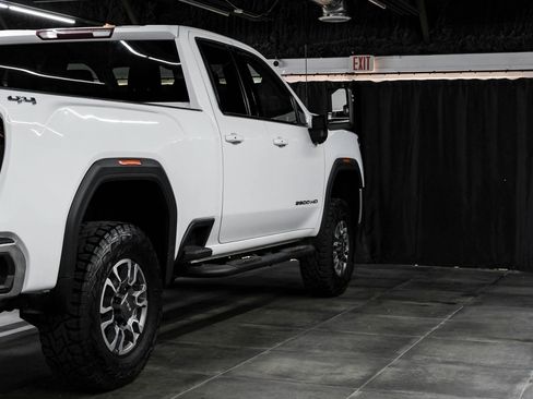 Used 2022 GMC Sierra 2500 SLE w/ SLE Convenience Package image 12