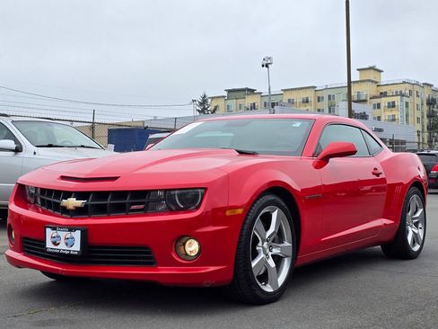 Used 2011 Chevrolet Camaro SS w/ RS Package RWD image 3