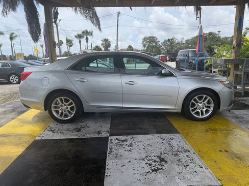 Used 2014 Chevrolet Malibu LT w/ Power Convenience Package FWD image 4