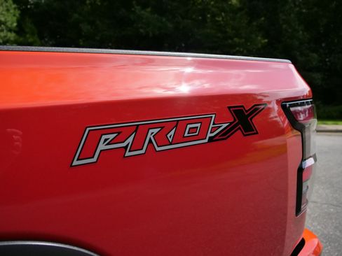 Used 2025 Nissan Frontier Pro-X RWD image 10