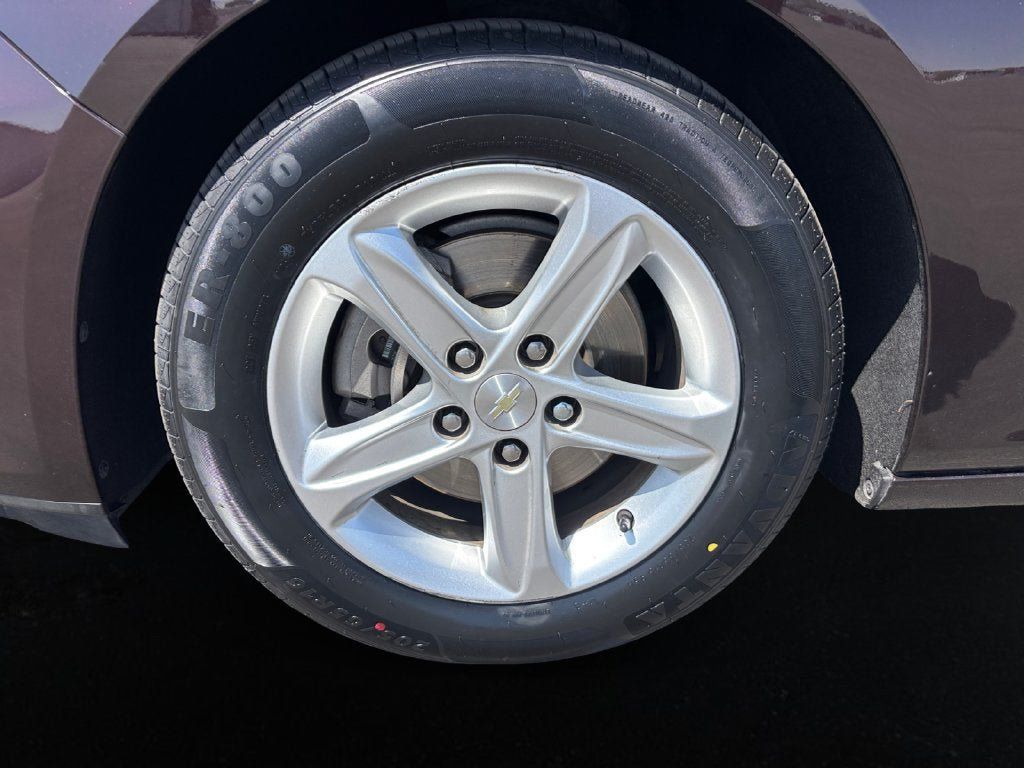 Certified 2020 Chevrolet Malibu LS FWD image 9