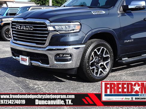 Used 2025 RAM 1500 Laramie AWD/4WD image 42