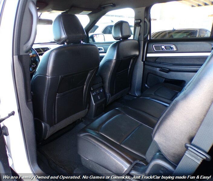 Used 2017 Ford Explorer XLT w/ Equipment Group 202A FWD image 15