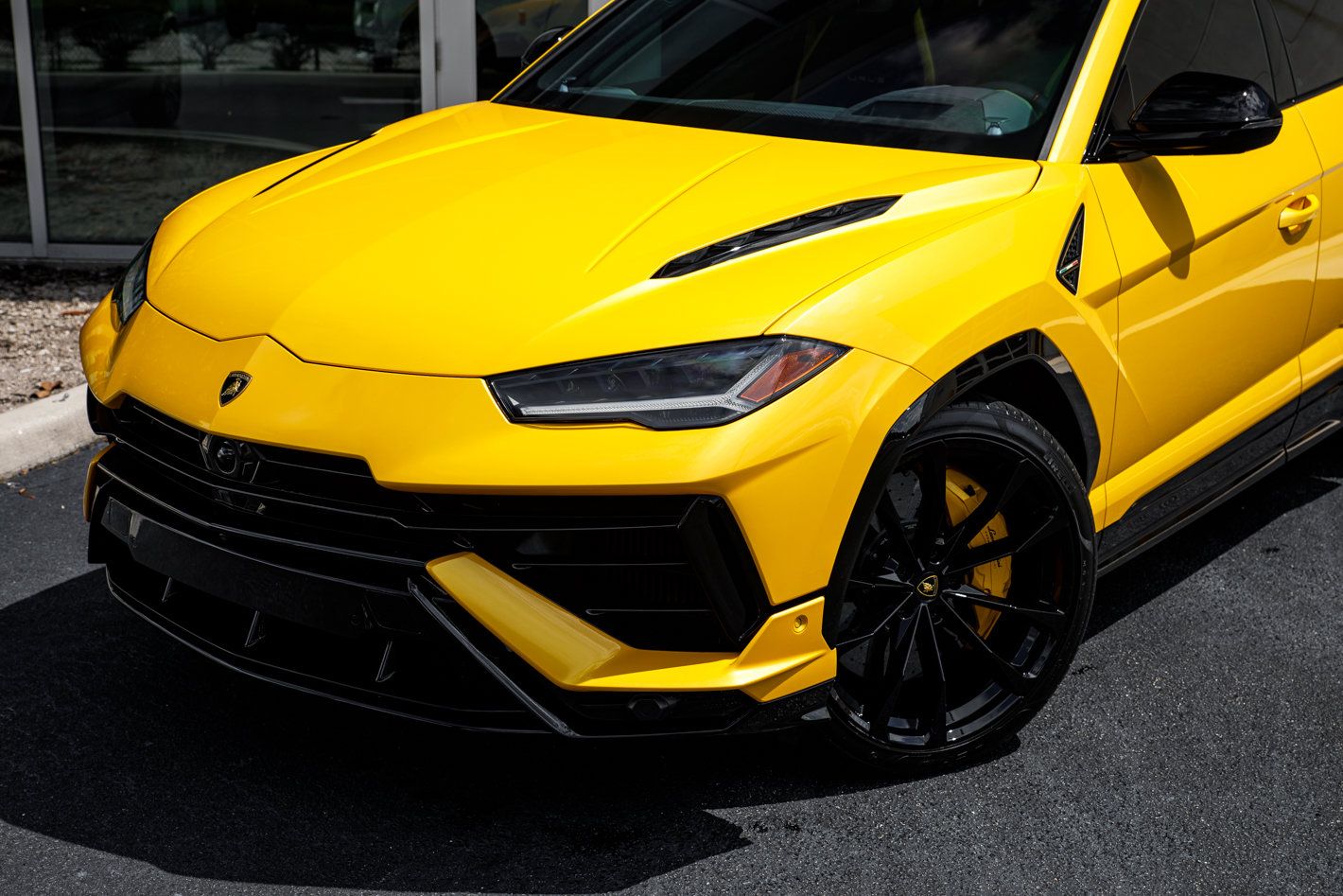Used 2024 Lamborghini Urus S AWD/4WD image 4