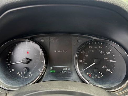 Used 2017 Nissan Rogue S AWD/4WD image 31