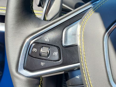 Used 2021 Chevrolet Corvette Stingray Premium Conv w/ Z51 Performance Package RWD image 18