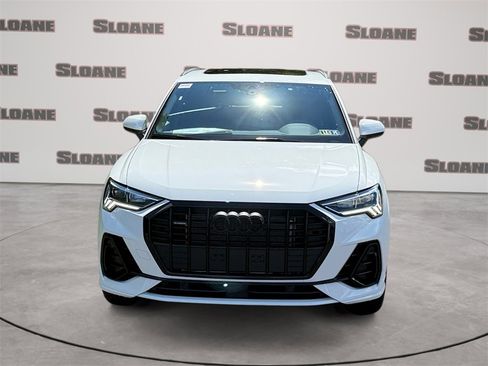 New 2025 Audi Q3 2.0T Premium image 8