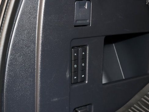 Used 2022 Ford Expedition XLT image 30