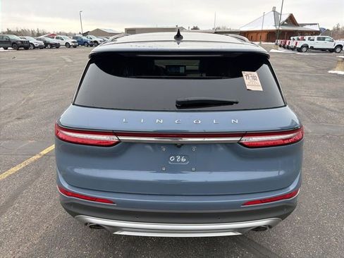 Used 2025 Lincoln Corsair AWD w/ Equipment Group 101A image 4