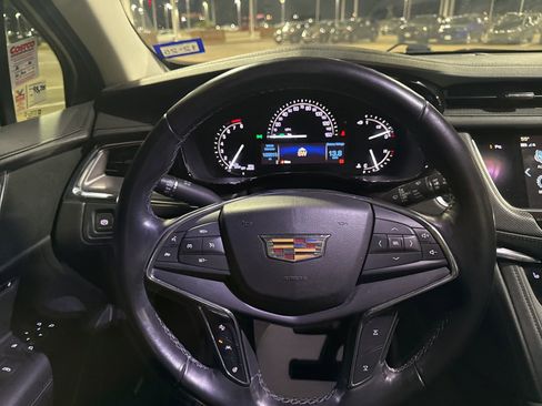 Used 2019 Cadillac XT5 Luxury image 13