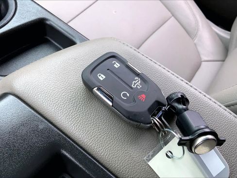 Used 2020 Chevrolet Silverado 1500 LT w/ Texas Edition RWD image 14