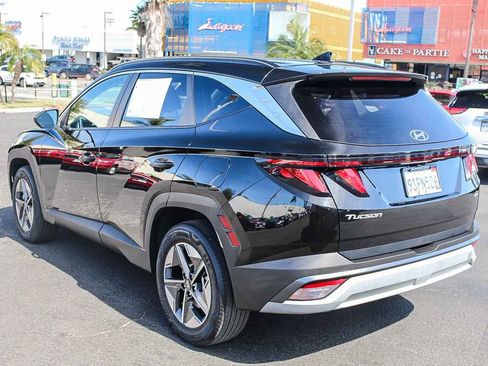 Certified 2025 Hyundai Tucson SEL image 7