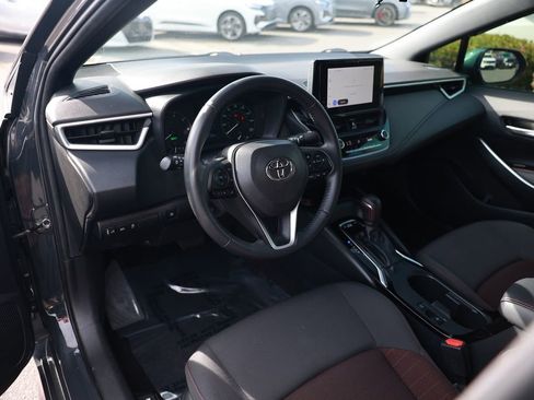 Used 2023 Toyota Corolla SE w/ SE Package image 14