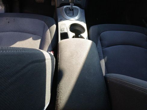 Used 2012 Nissan Rogue SV w/ Premium Pkg image 15