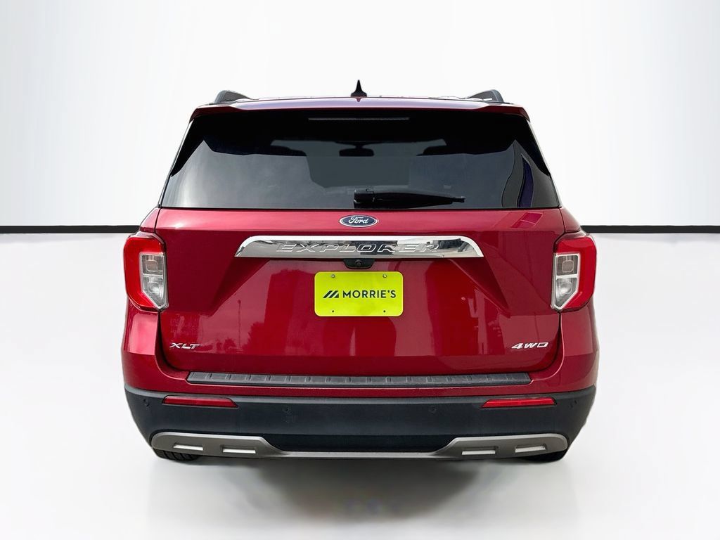 Used 2023 Ford Explorer XLT w/ Equipment Group 202A AWD/4WD image 6