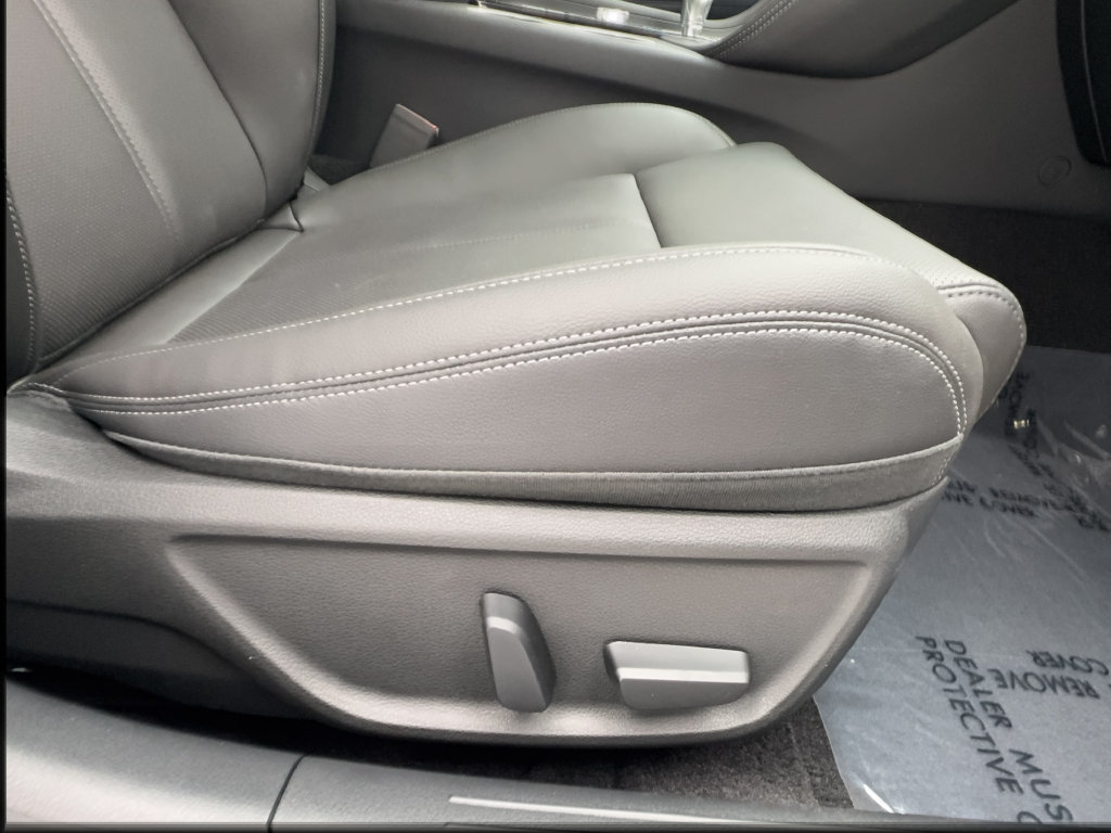 Used 2026 Genesis G70 2.5T RWD image 32