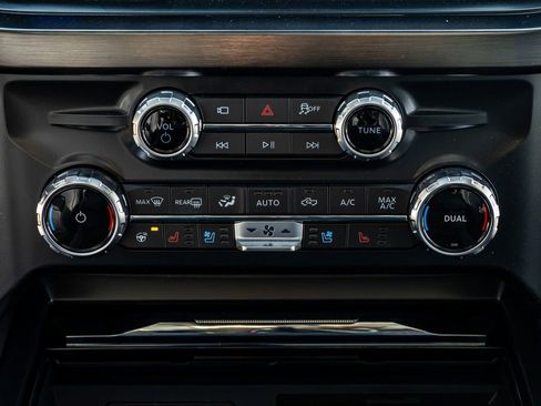 Used 2026 Ford F250 Lariat w/ Tremor Off-Road Package image 28