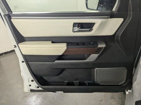 Used 2024 Toyota Sequoia Capstone image 9