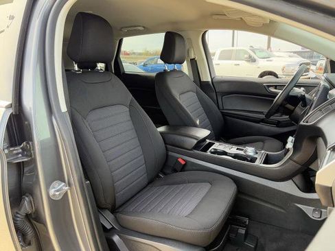 Certified 2024 Ford Edge SE image 26