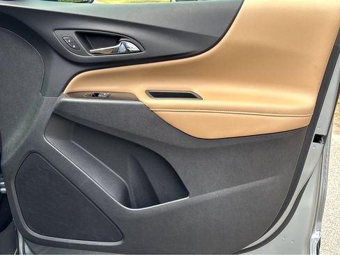 Used 2024 Chevrolet Equinox Premier image 9